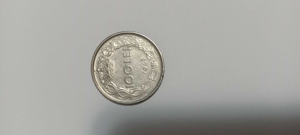 Vând moneda de 100 lei din 1943, cu Regele Mihai