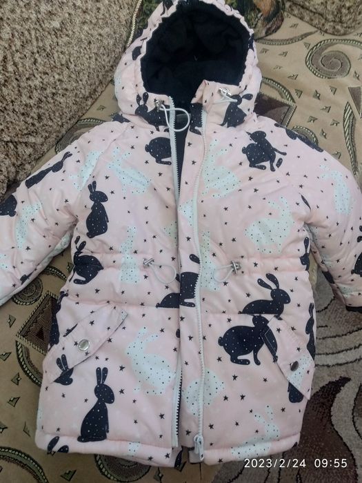 Куртка на девочку весна