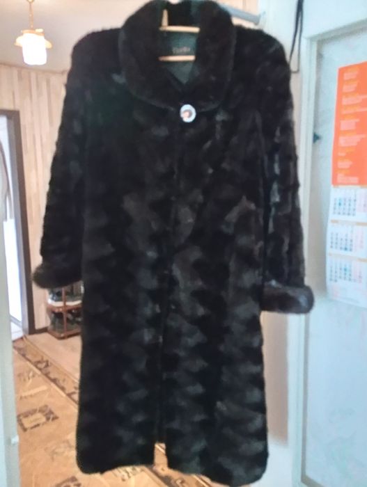 Продам норковую шубу