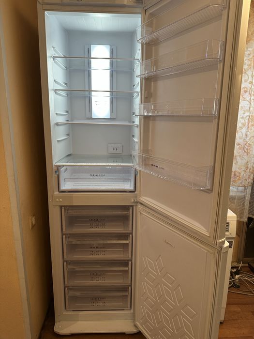 Продам Холодильник Бирюса no frost