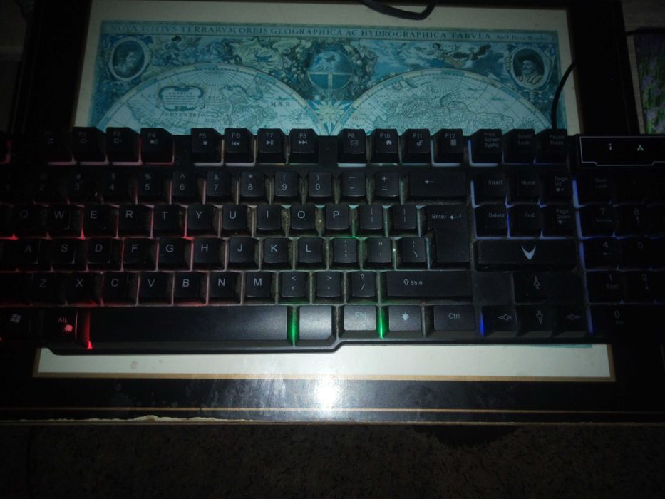 de  vanzare  tasatura    geming !!!