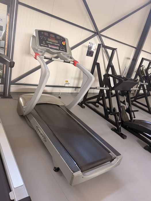 Vand banda de alergat LifeFitness 9100 / 9700 si Panatta