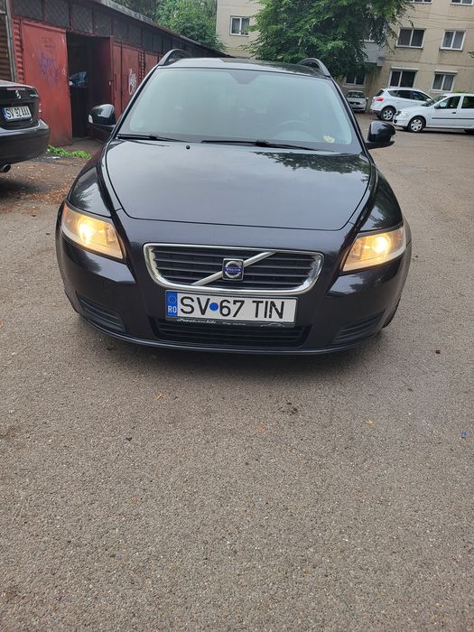 VOLVO V50 2010