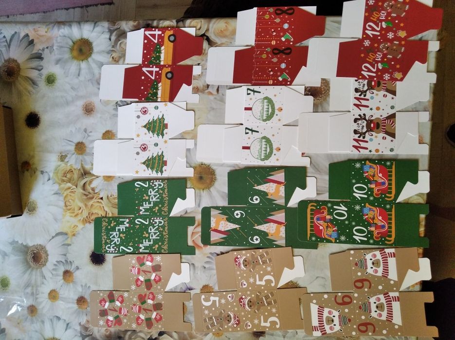 Коледен адвент календар