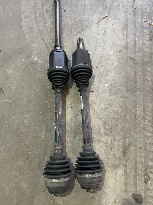 Полуоска предна БМВ Х3, Ф25 (poluoska bmw x3, f25)