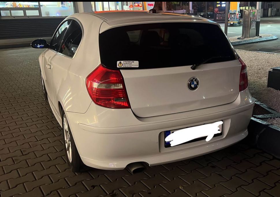 Dezmembrez bmw seria 1e87 n47