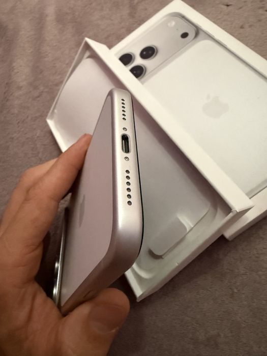 Iphone 17 Pro Max 100%