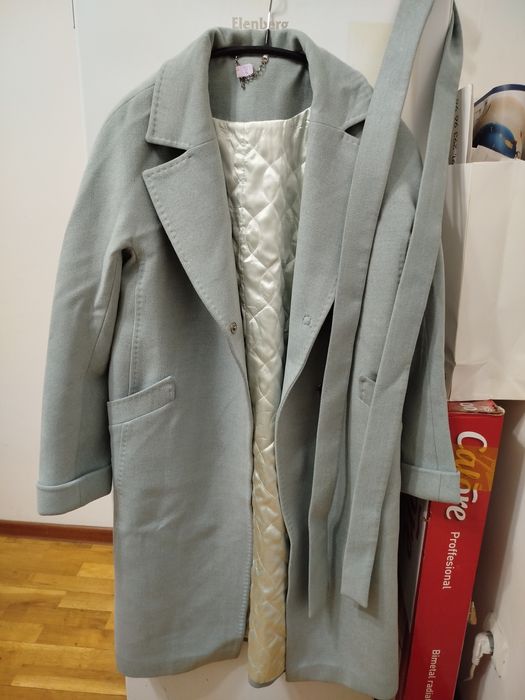 Продам женская одежда пальто-куртка