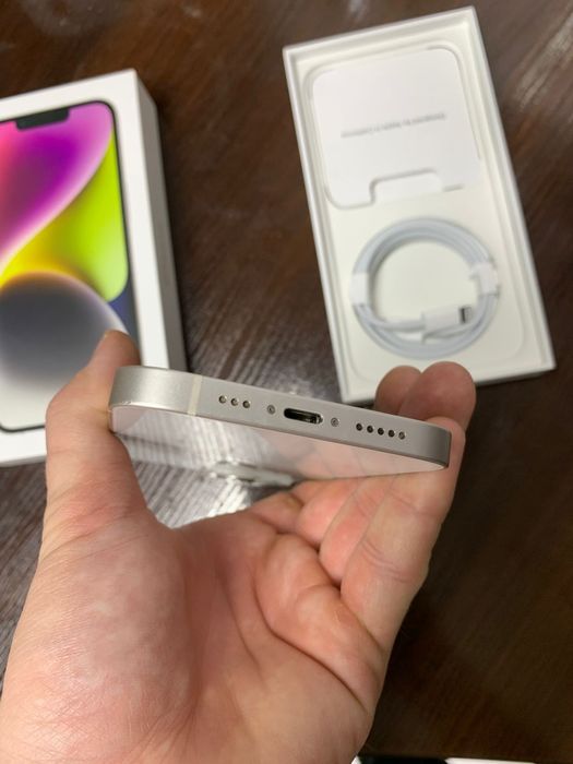 Айфон 14 в идеальном состоянии