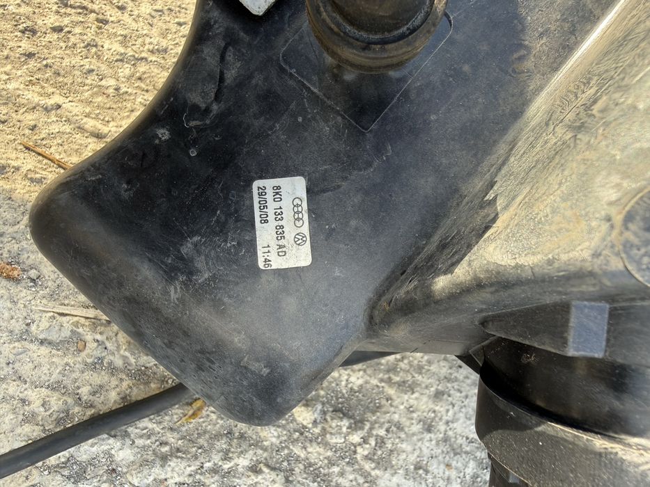 Carcasa filtru aer audi a4 b8 Cod: 8k0133835b 8k0133837b 03g906461c