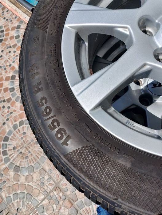 Гуми с джанти 15 цола