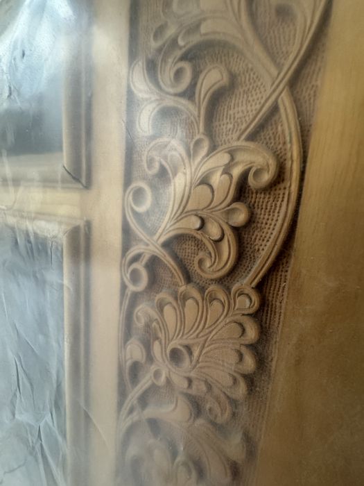 Eshik.Дверь.Yogʻoch eshik.Haqiqiy san’at asari. /Деревянная дверь.