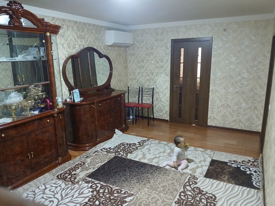 4 xonali kvartira Sotiladi Yunusobod ga yaqin