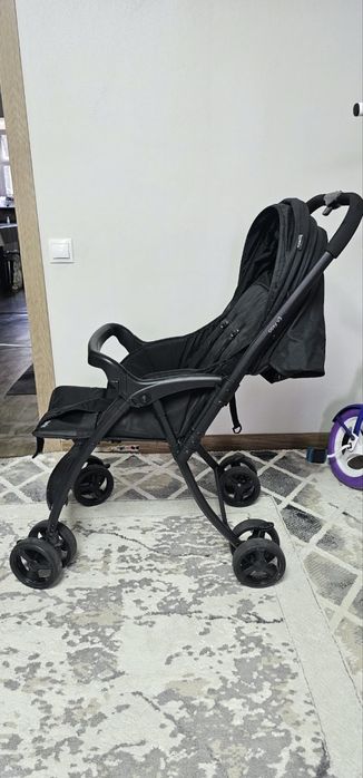 Всесезоная прогулочная коляска Tomix Cosy V3