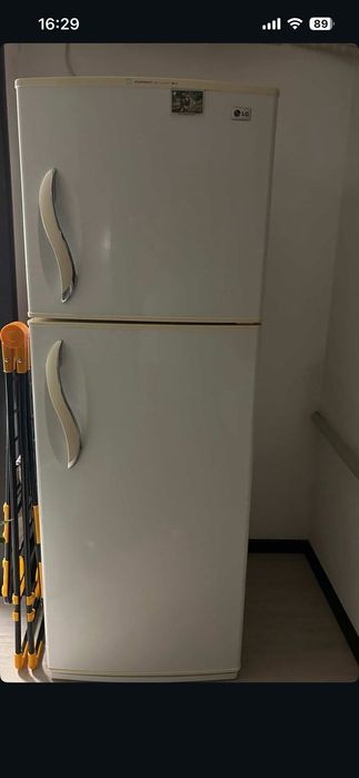Продается холодильник