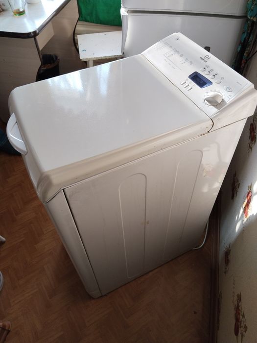 Стиральная машина Индезит в рабочем состоянии