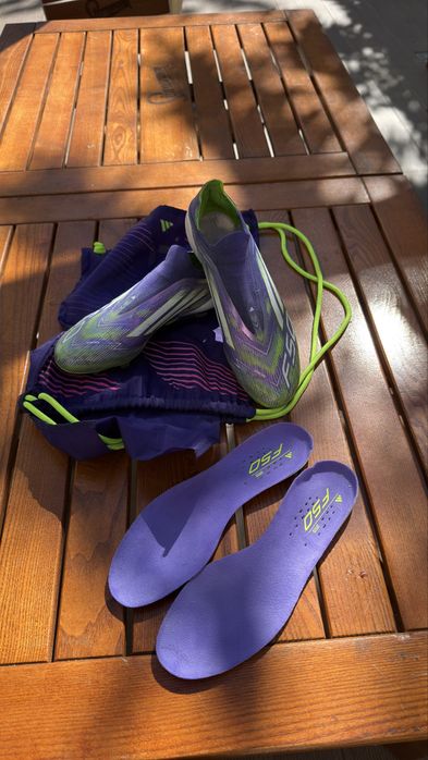 Vând ghete de fotbal Adidas F50 Elite Laceless FG (Fără șireturi) – Model Top / Profesional