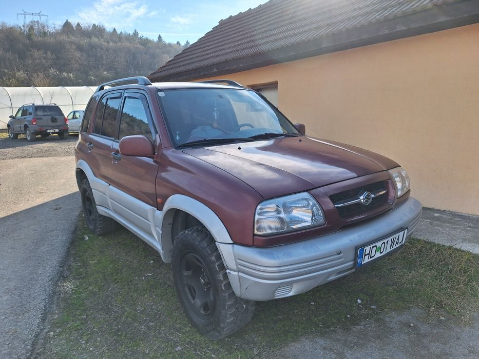 Vând Suzuki Grand Vitara 2.5 V6