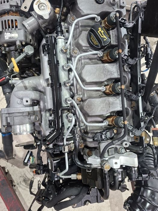 Motor,cutie Kia Carens 2.0 CRDI