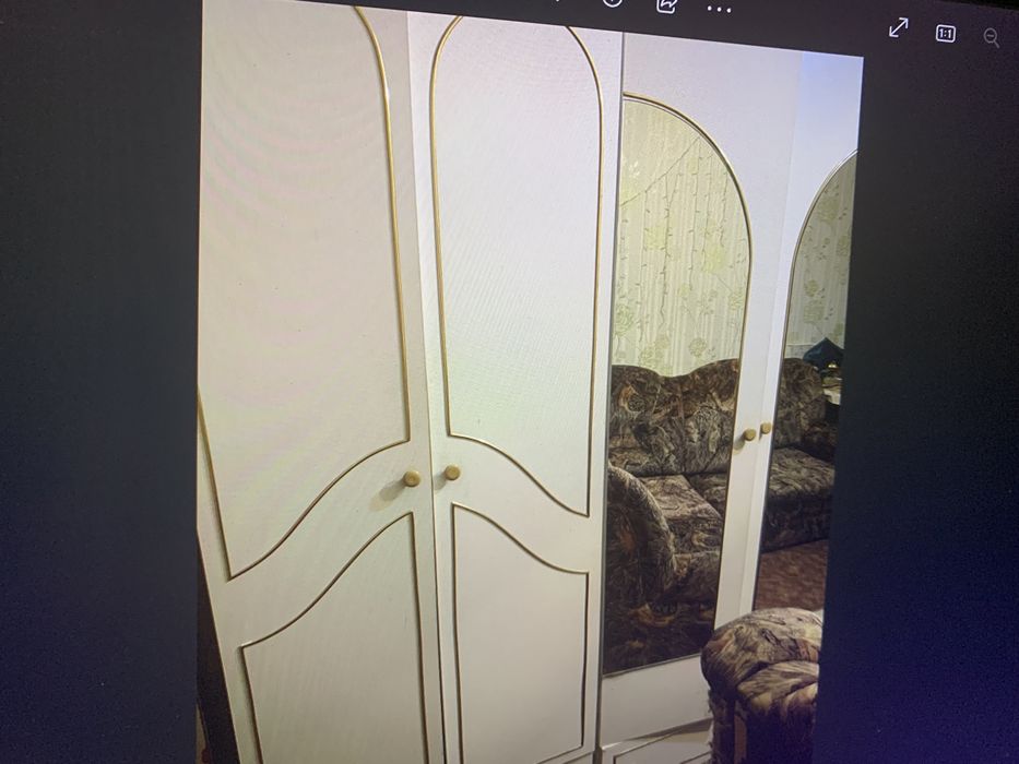 Распродажа!Угловой диван, кресло, шифоньер