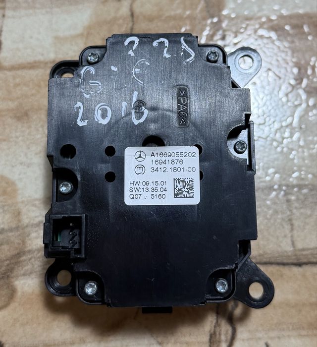 Vând Piese Mercedes-Benz GLE W166 / Parasolar Dreapta / Switch Central / Carenaj