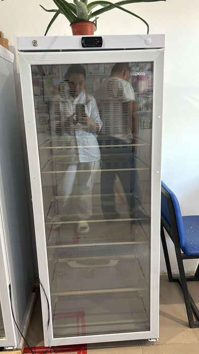 Бирюса 280S-G холодильник камера