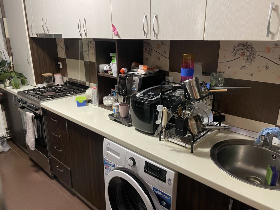 Apartament cu  3 camere ultracentral Salonta etaj 3