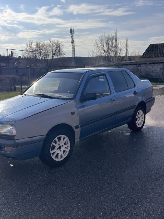 Volkswagen Vento 1.8 моно