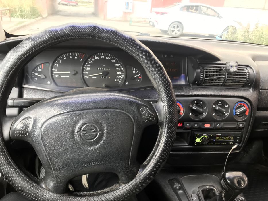 Опель Омега Б