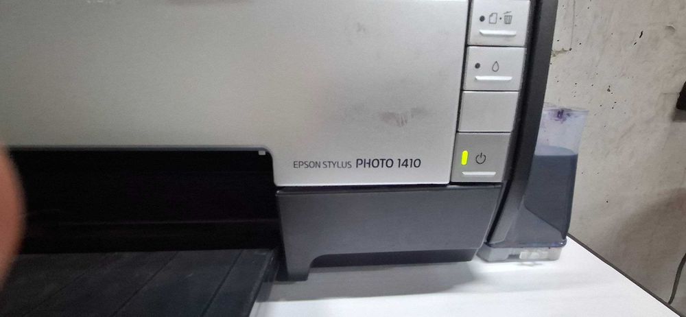 Продается Б/У Принтер EPSON 1410