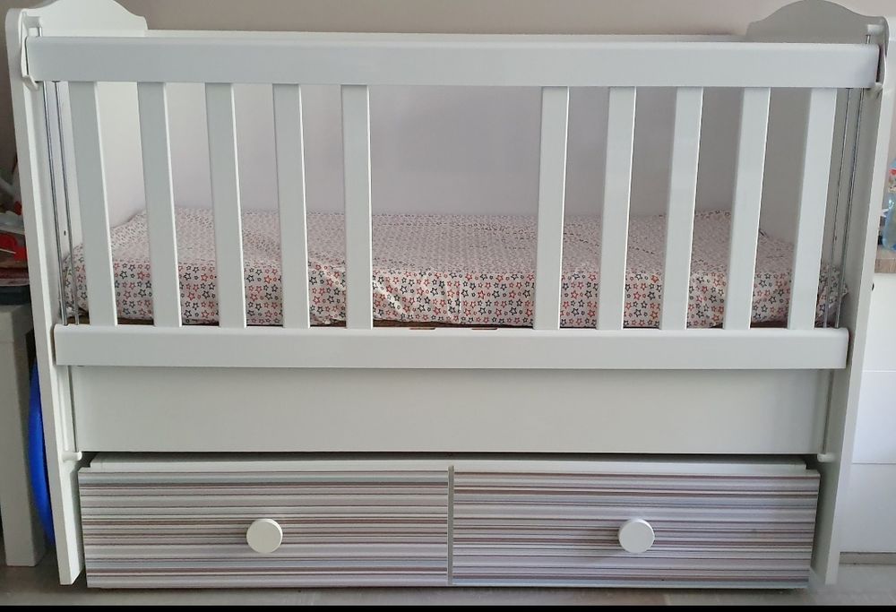 Детско креватче,кошара с люреещ механизъм Dizain baby