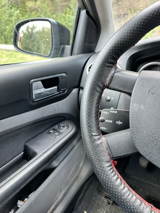 Se vinde Ford Focus,Facelift 2010(Schimb cu 4x4)