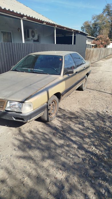 Продам ауди  на ходу