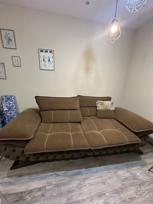 Продавам 3-местен диван