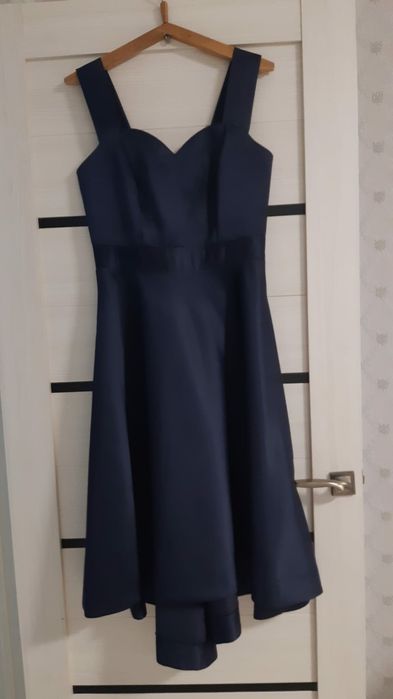 Шикарное платье с накидкой