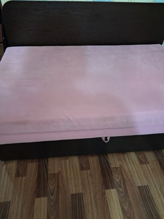 Супер диванчик розового цвета