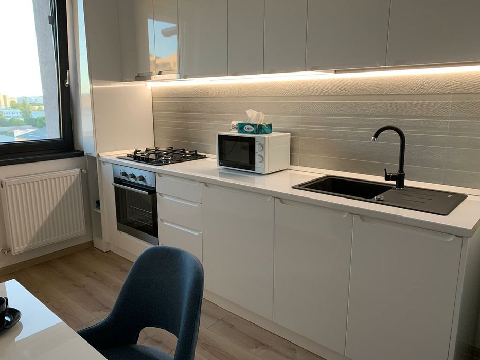 Bucatarie mdf cu frezare de maner