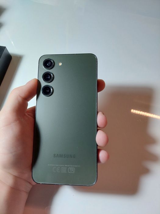 Samsung s23 8/256