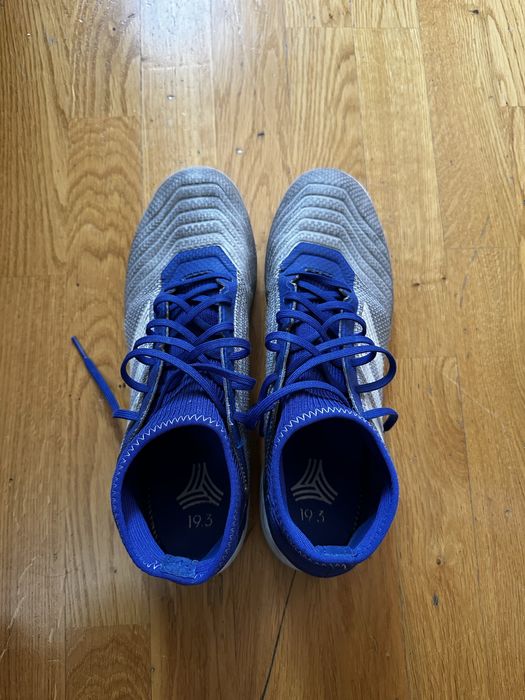 Футбольные бутсы Adidas PREDATOR