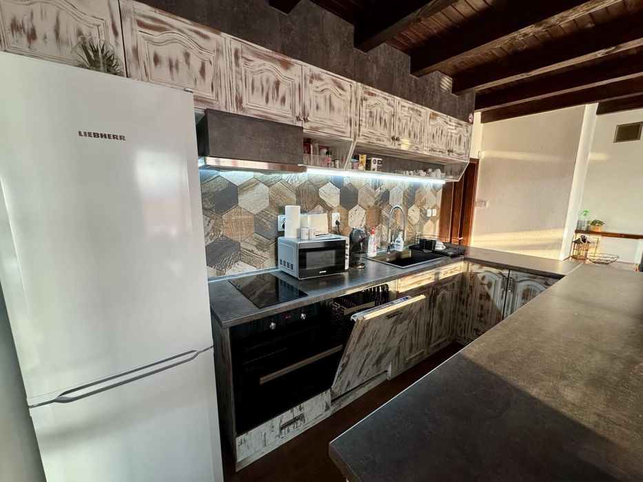 Къща за гости на брега на язовир Йовковци Еленски балкан