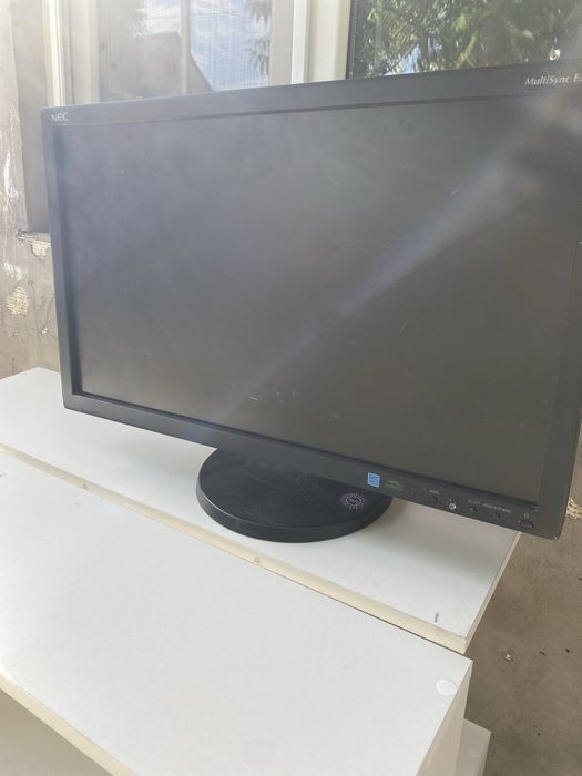 монитор MultiSync E213w