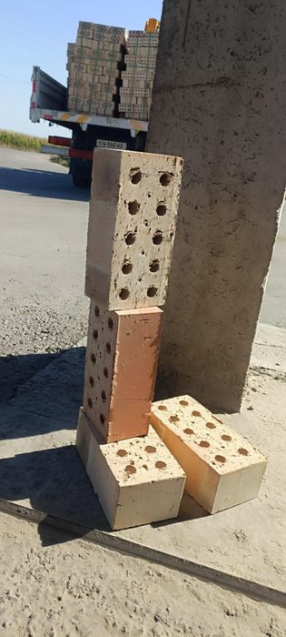 Пиши гишт pishgan gʻisht gisht