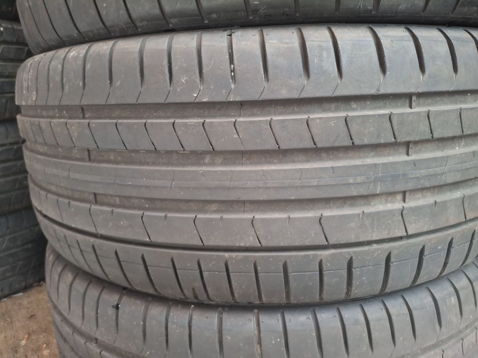 255 40 21 Pirelli DOT 2022 vara aproape noi