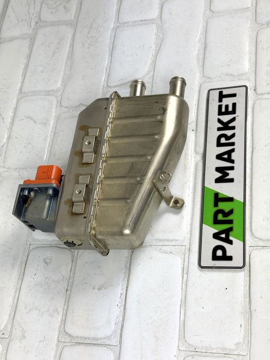 Топлообменник AUDI A6 A7 C8 E TRON Q8 E TRON VW PASSAT B8 3Q0963231E