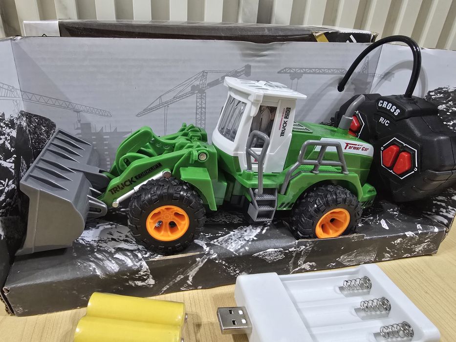 Музикална светеща количка  с дистанциинно