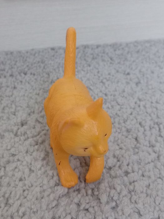 Продам игрушки нормальный состаяние.