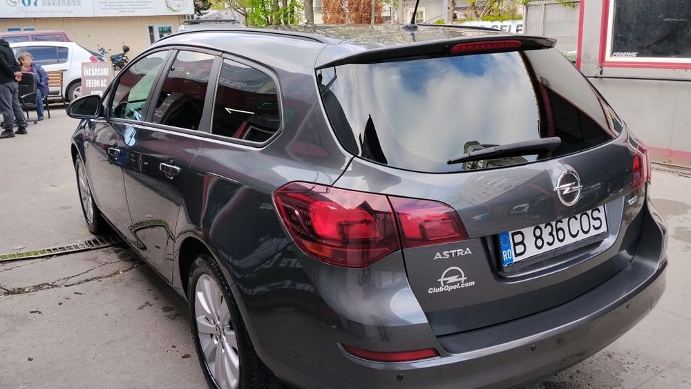 Opel Astra j 17 cdti din 2011