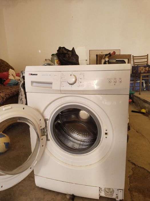 Рабочая стиральная машинка