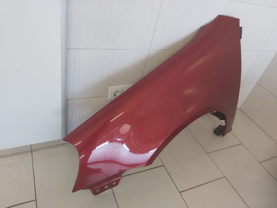 Aripa Fata Stanga VW Golf 5/V 2004-2008 (Cod: LA3X (Rosu))