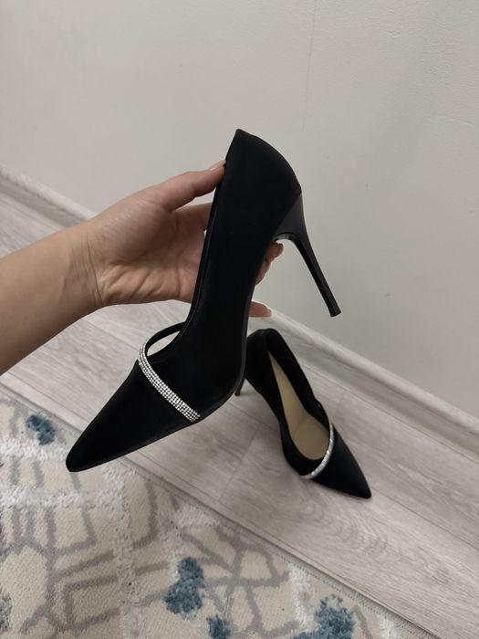 Размер-36, бір рет қана киілген